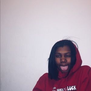 Meet your Posher, Alexandra